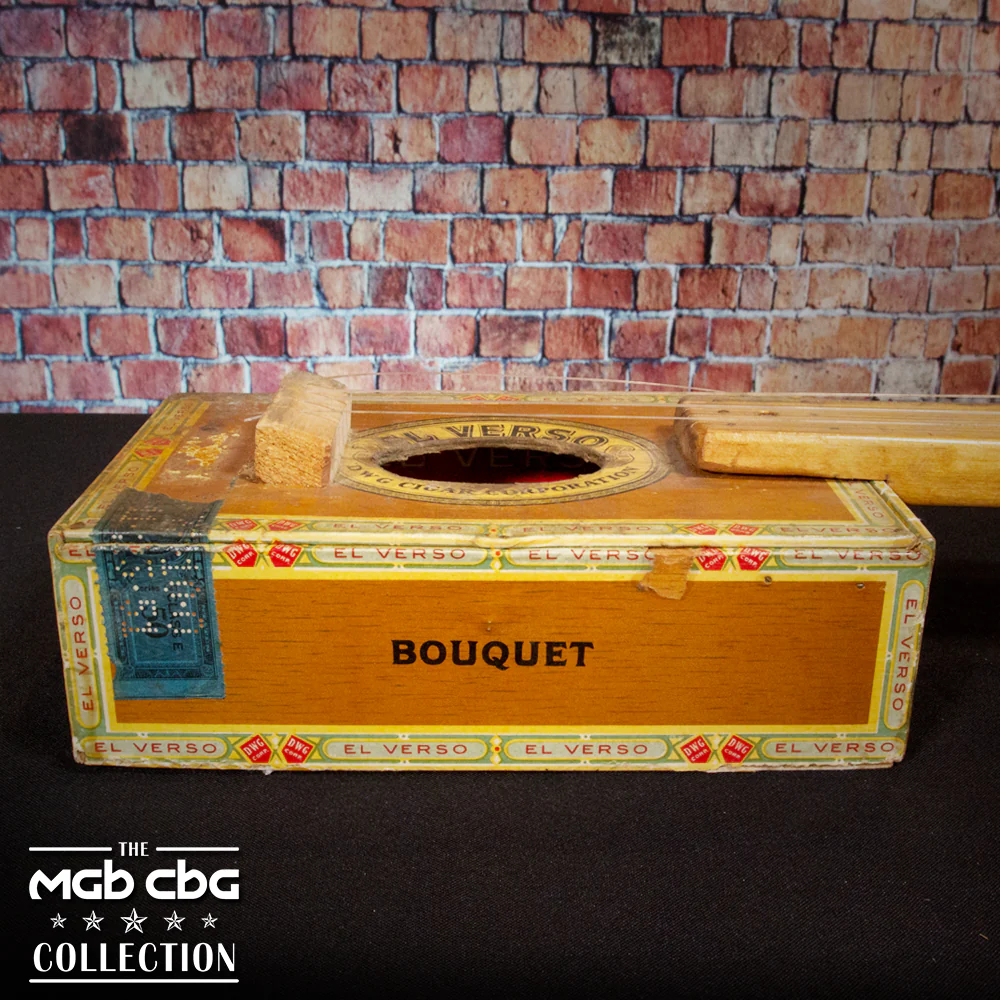 17.  El Verso Bouquet Ukulele - Image 5