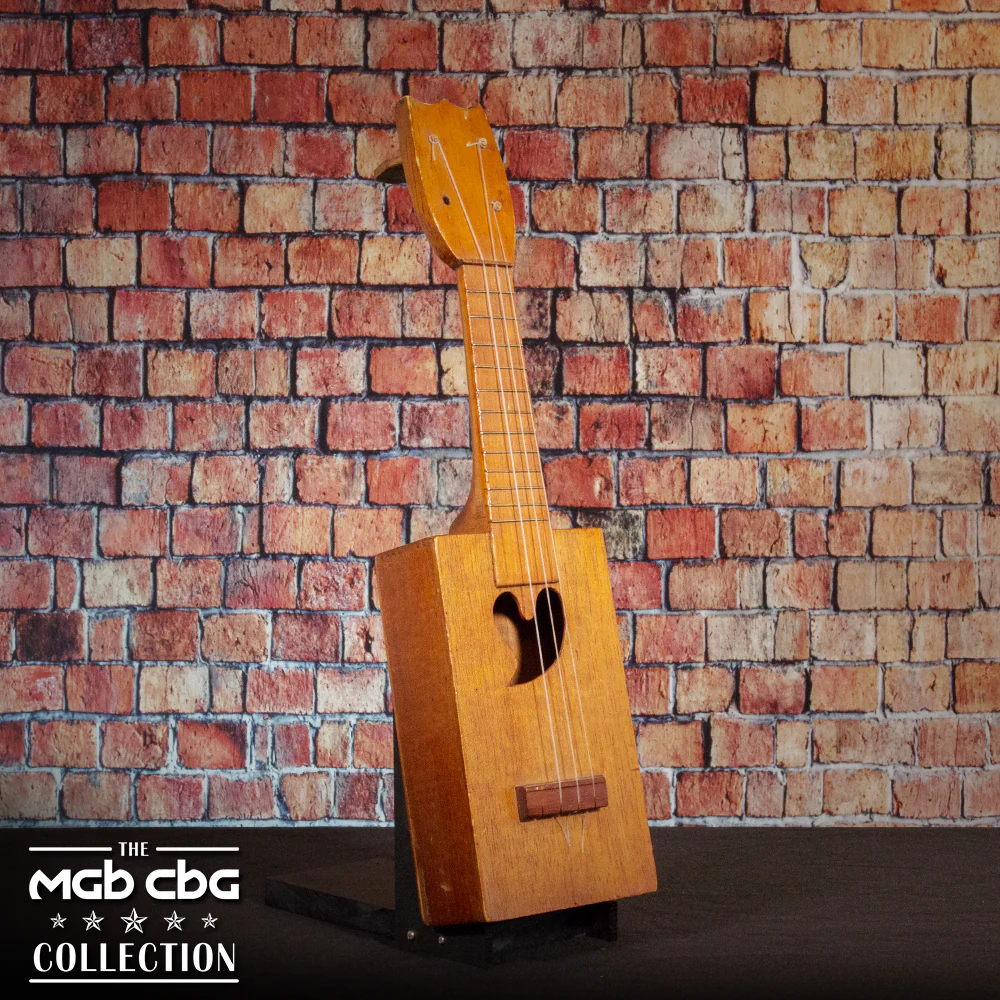 25. Heart Ukulele