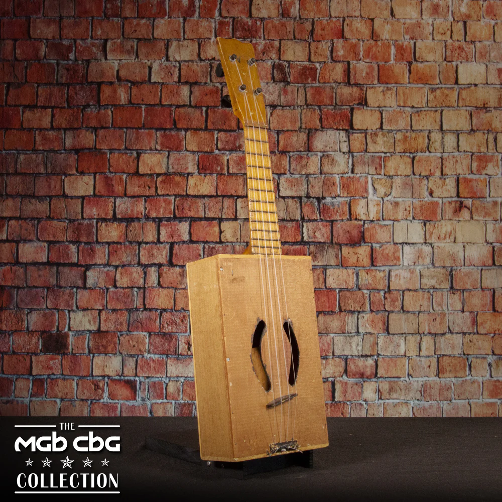 41. Van Dyck Ukulele