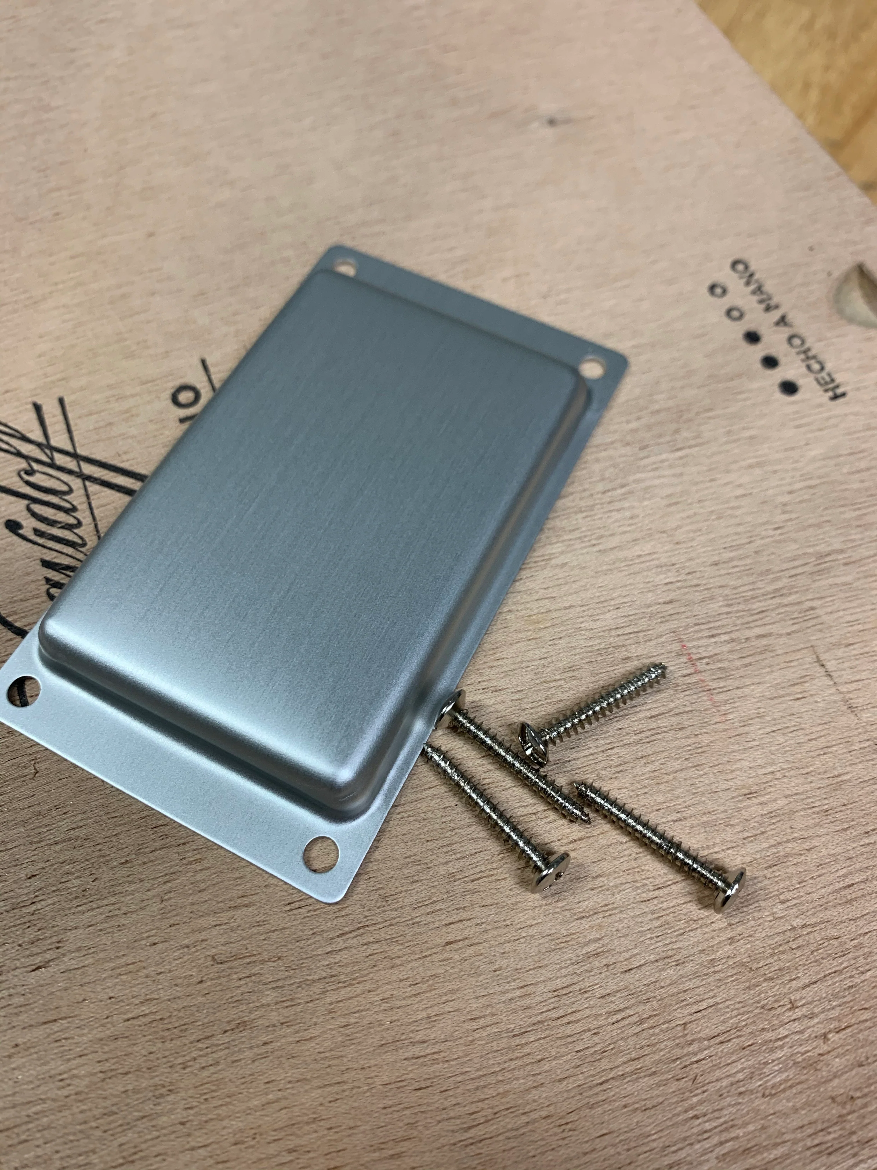 Box Bucker Stamped Aluminum Cover | 6 String