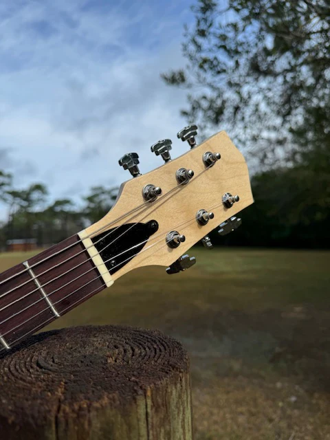 Atabey Six String Guitar - Image 2