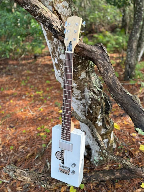 Atabey Six String Guitar - Image 8