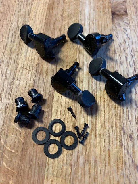 MGB Ukulele Black Tuner Set of 4 - Image 3