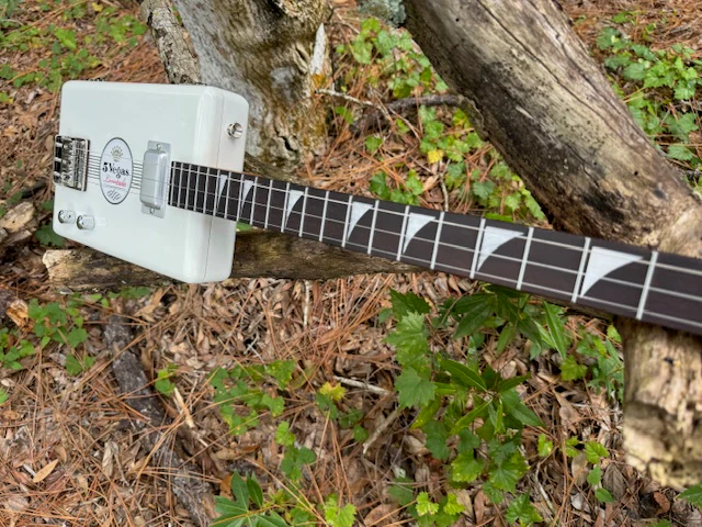 Easy Neck with Premium Fret Markers - Image 8