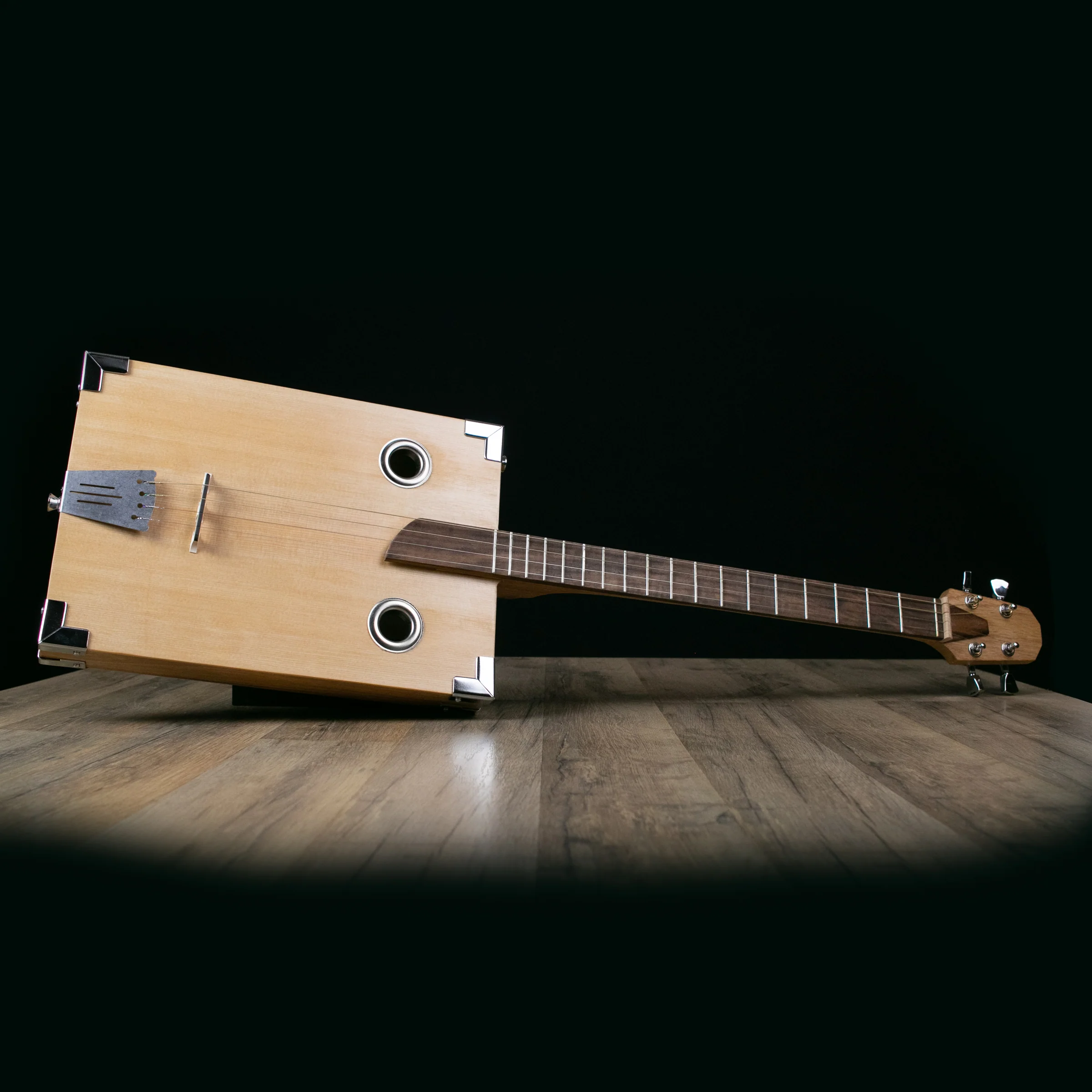 North Carolina, East Bend, Flintwood Guitars, Evan Hinshaw - Image 6