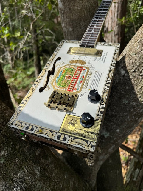 "The Iconic" Fuente 3 or 4 String CBG - Image 5