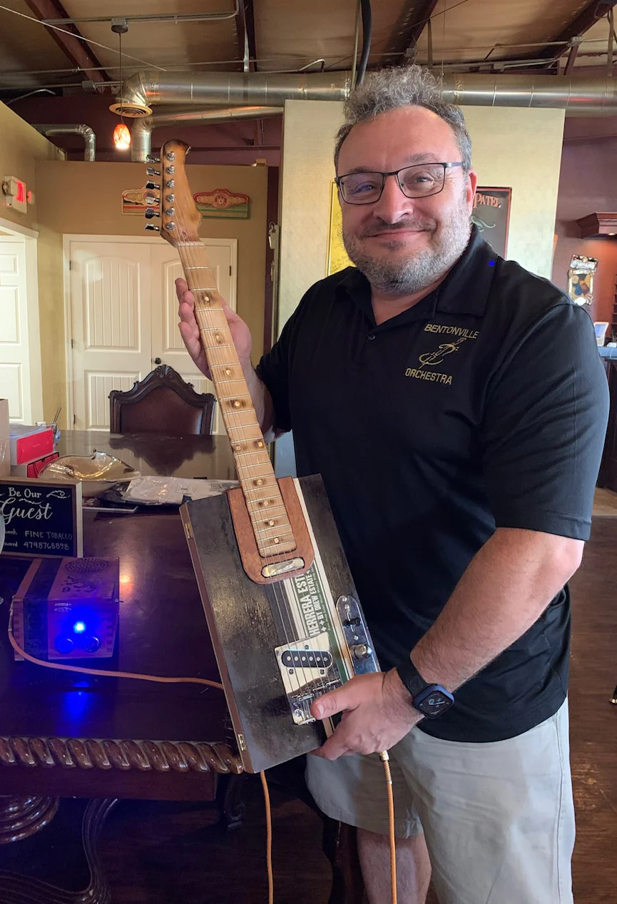 Arkansas, Bentonville, Tommy The Greek Guitars, Tom Karounos