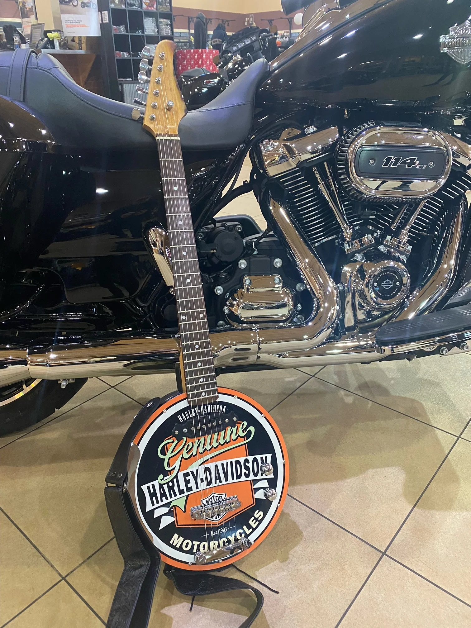 Arkansas, Bentonville, Tommy The Greek Guitars, Tom Karounos - Image 2