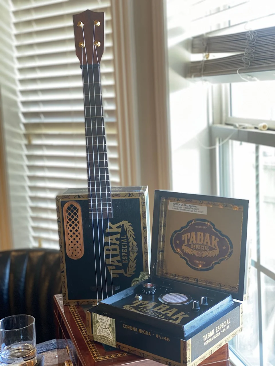 Arkansas, Bentonville, Tommy The Greek Guitars, Tom Karounos - Image 4